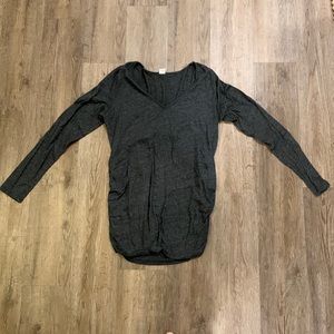 Old Navy Maternity gray Long Sleeve Top Size Medium